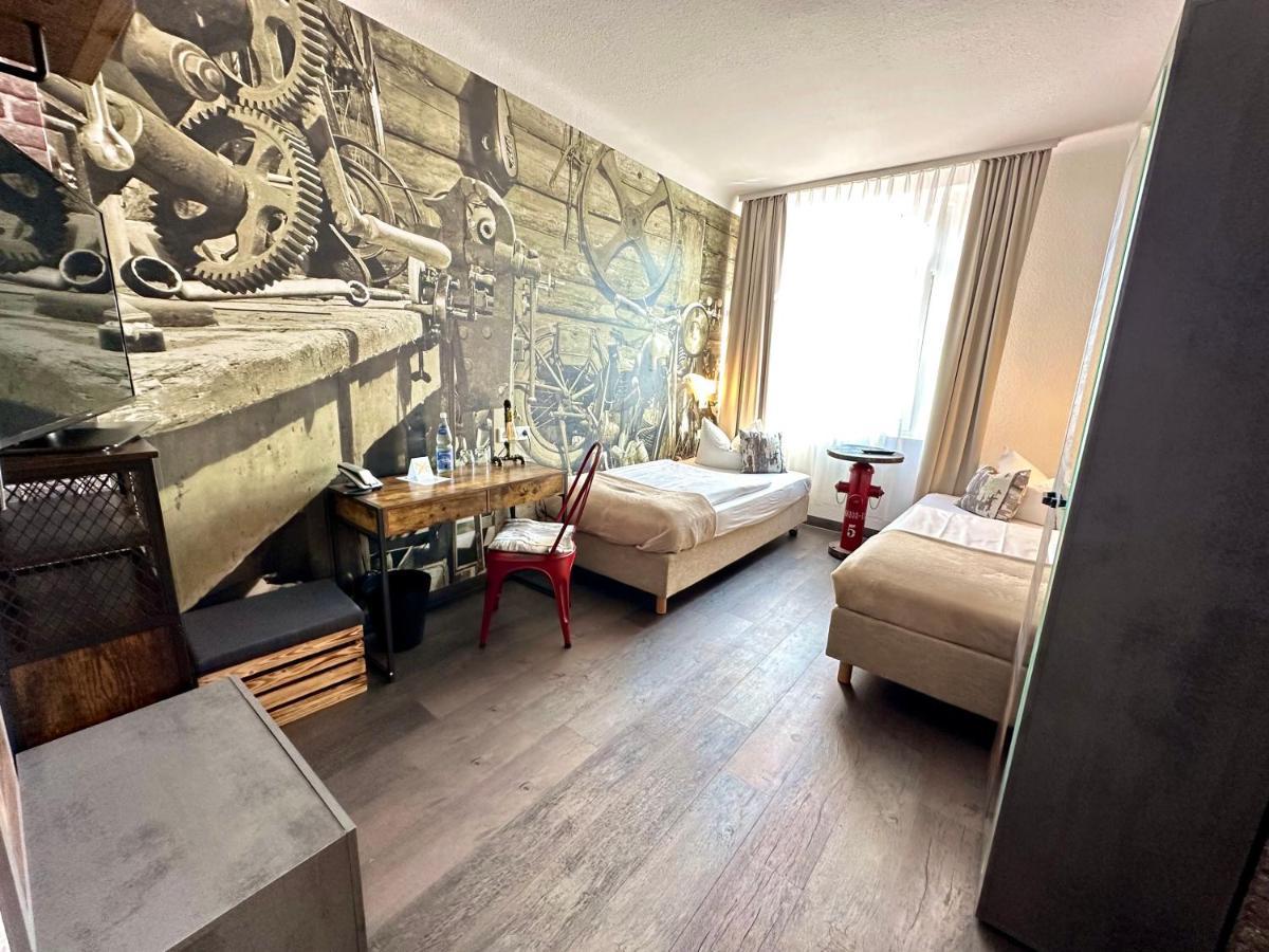 Hotel "Central" Inh Carolin Krause Bitterfeld-Wolfen Экстерьер фото
